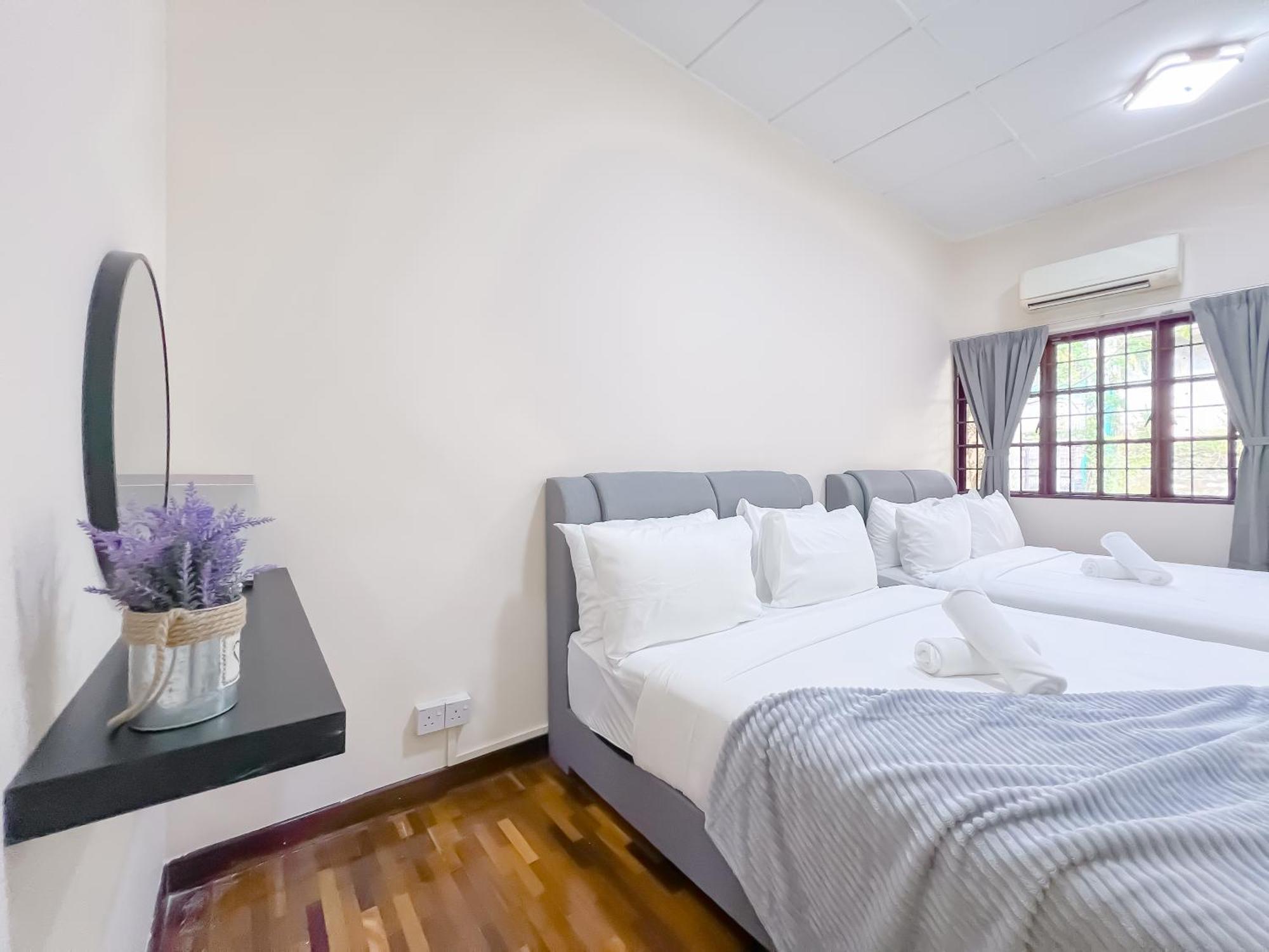 Vila Bukit Damansara 84 By Manhattan Group *