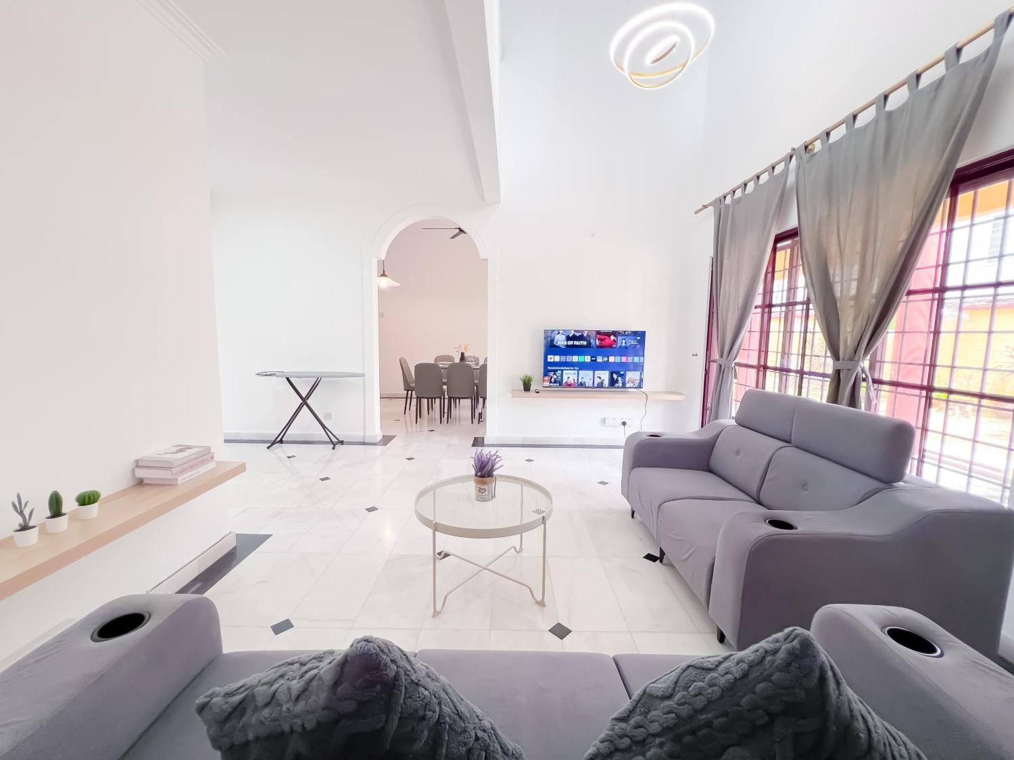 Vila Bukit Damansara 84 By Manhattan Group *