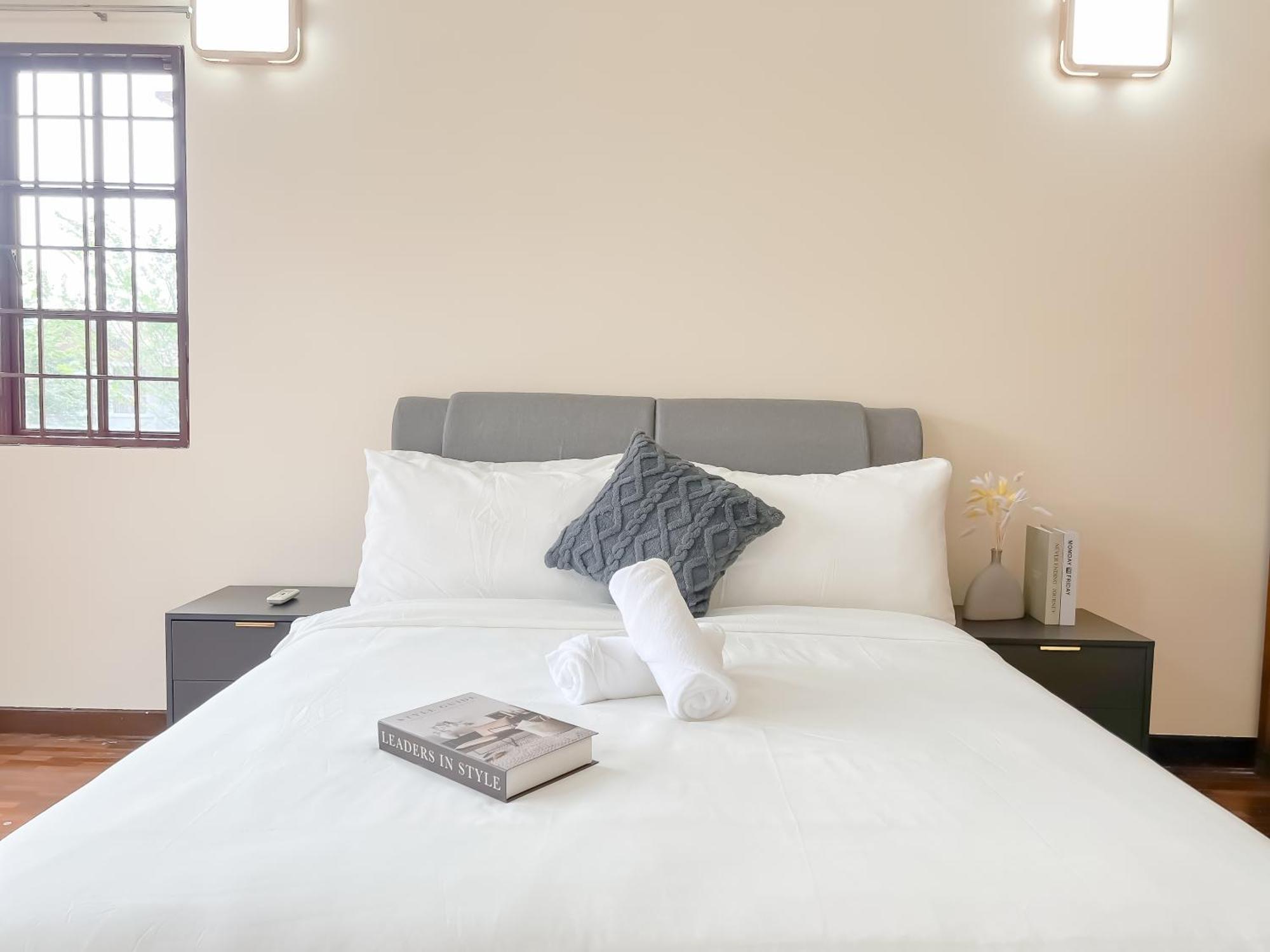Vila Bukit Damansara 84 By Manhattan Group *